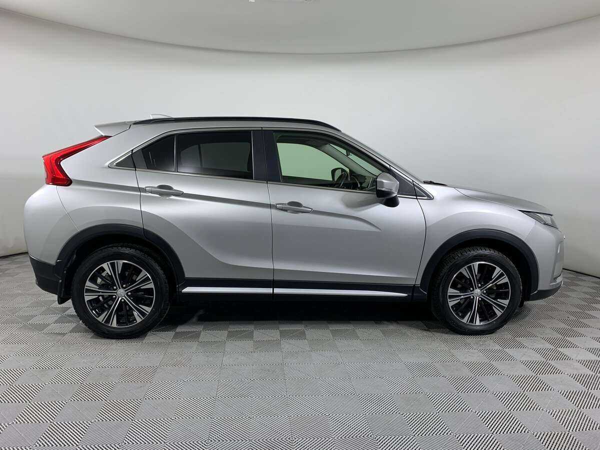 Mitsubishi Eclipse Cross 2018 года с пробегом. Фото: #3