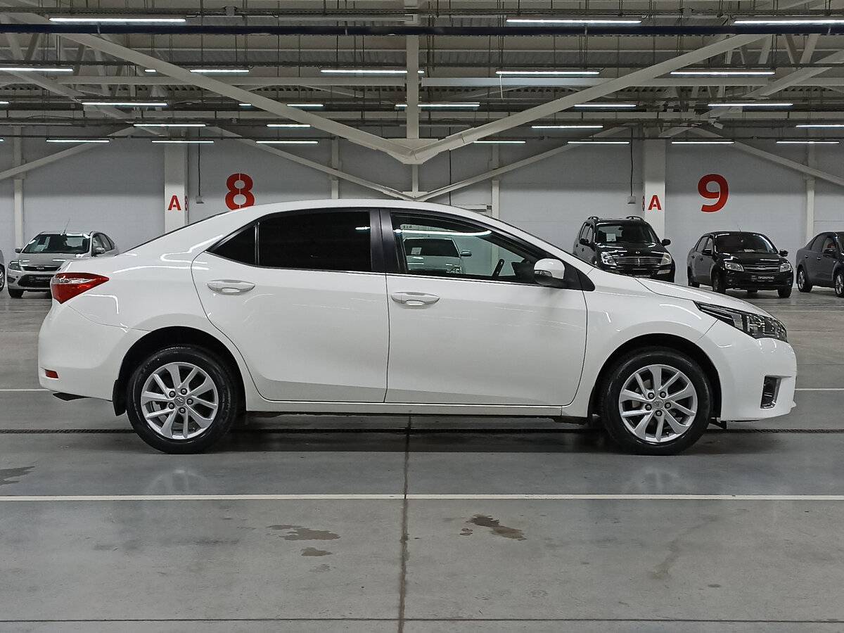 Toyota Corolla 2013 года с пробегом. Фото: #3