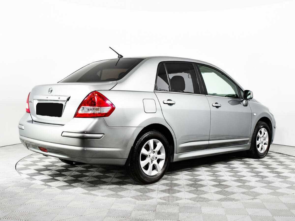 Nissan Tiida 2013 года с пробегом. Фото: #4