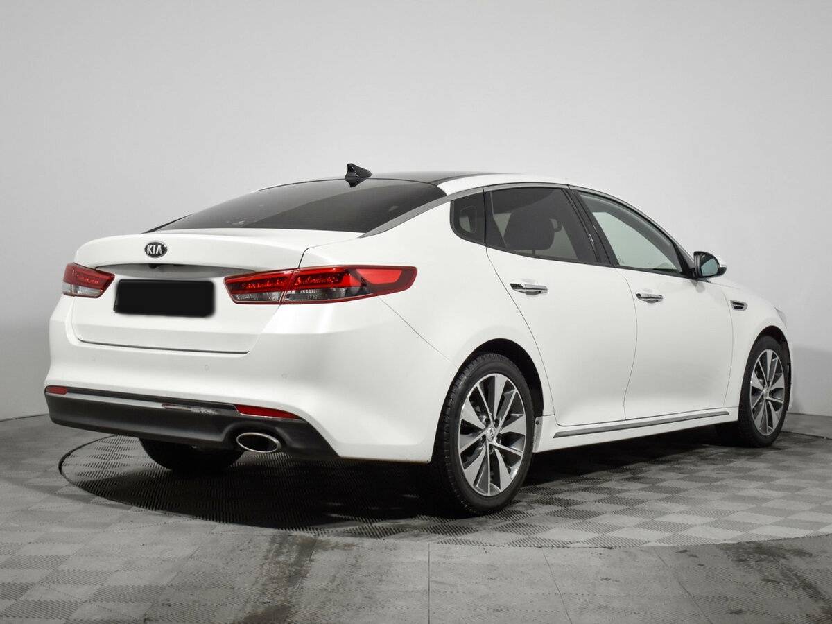 Kia K5 2017 года с пробегом. Фото: #3