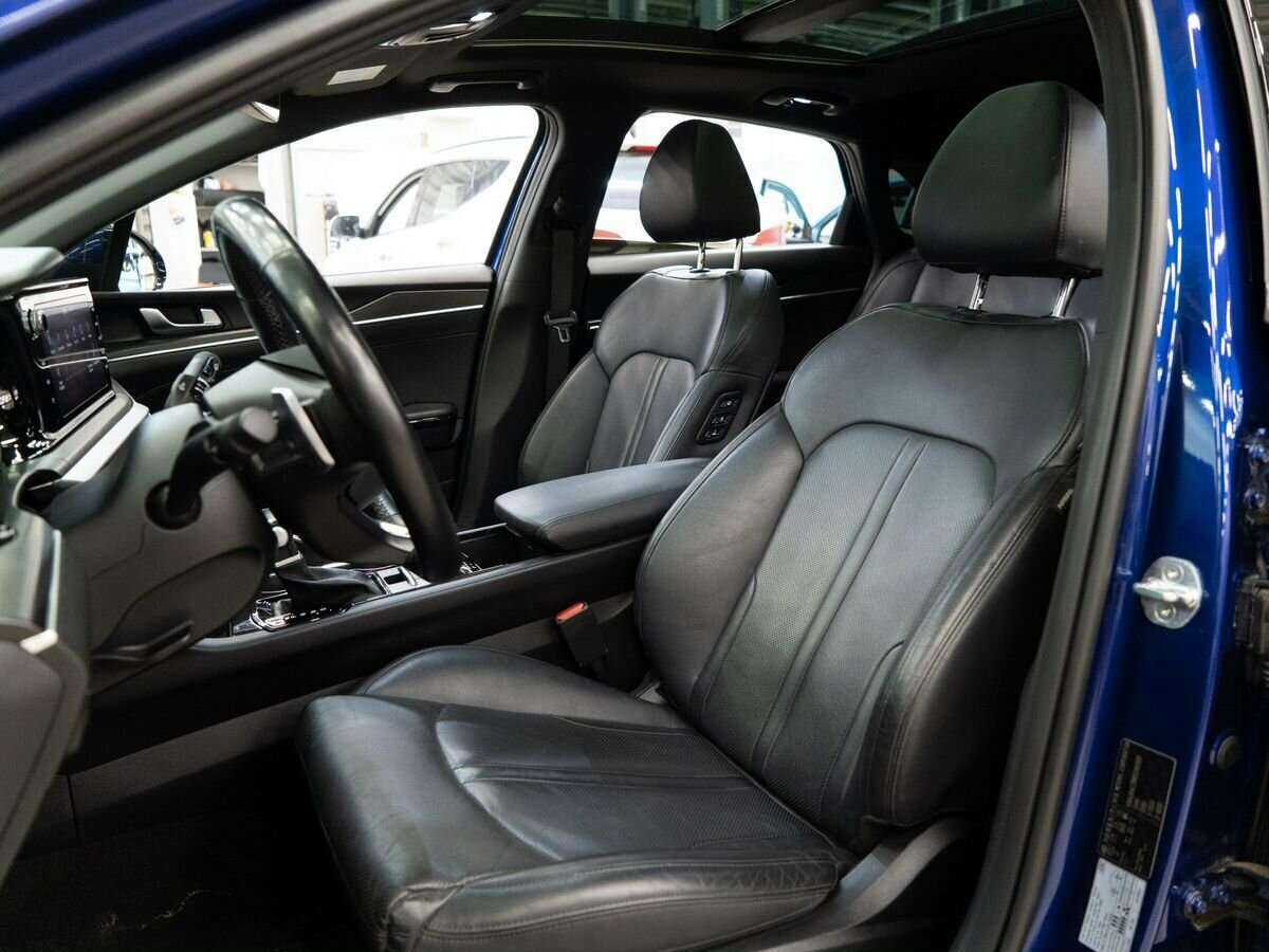 Kia K5 2021 года с пробегом. Фото: #5