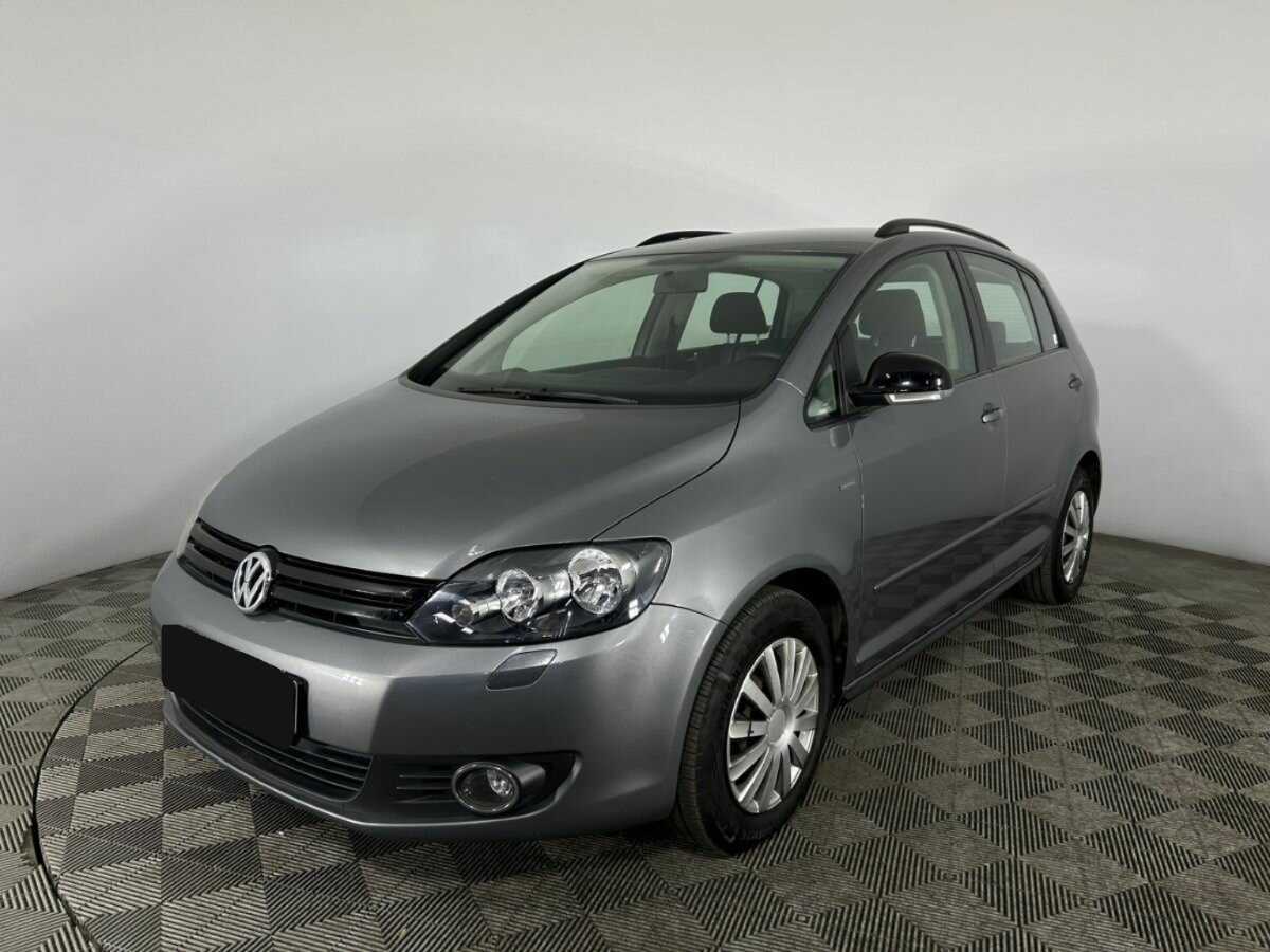 Volkswagen Golf Plus 2012 года с пробегом. Посмотреть фото