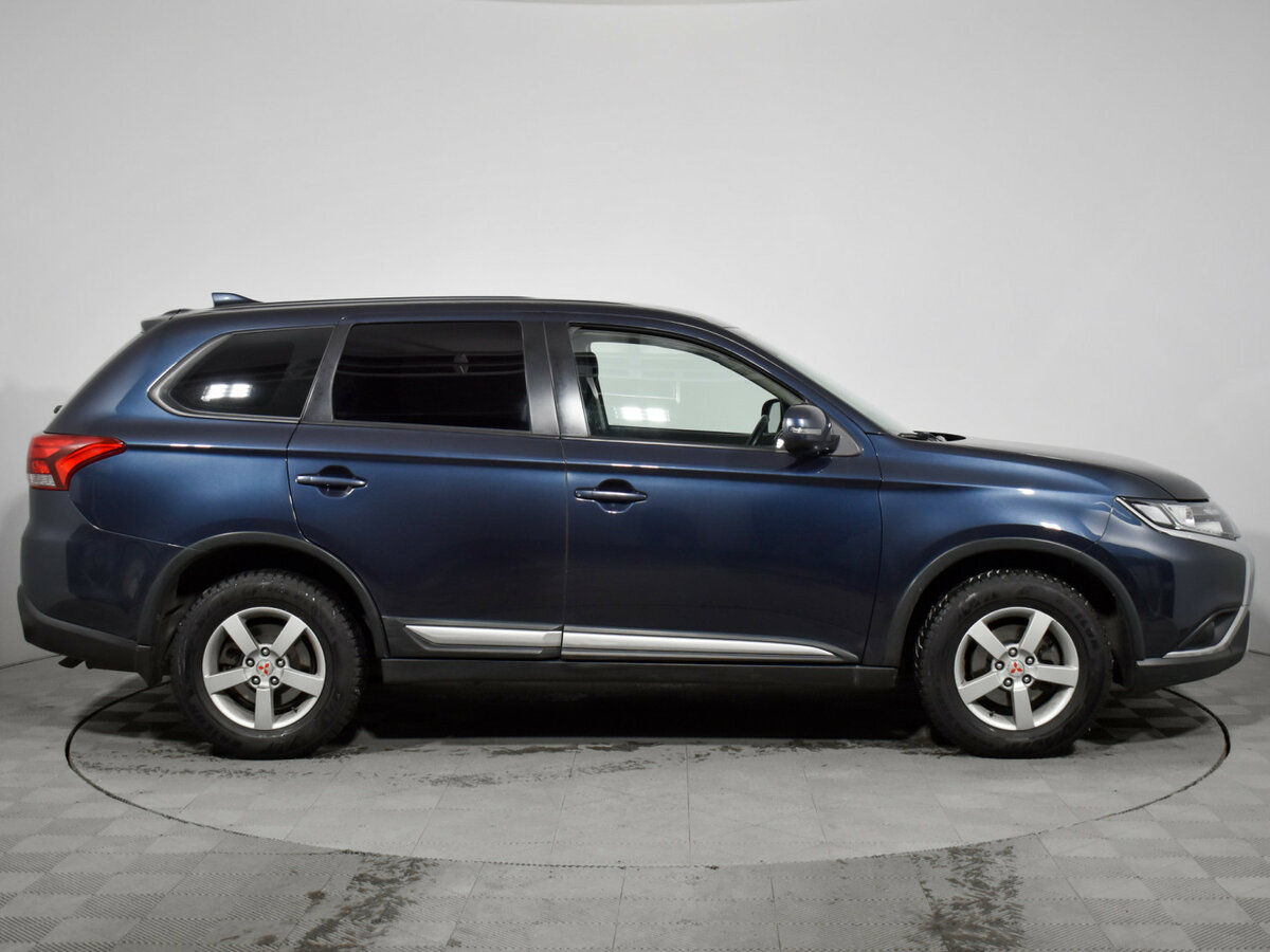 Mitsubishi Outlander 2019 года с пробегом. Фото: #3