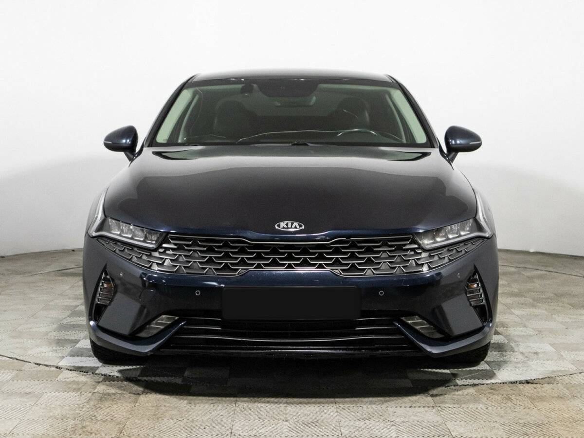 Kia K5 2021 года с пробегом. Фото: #1