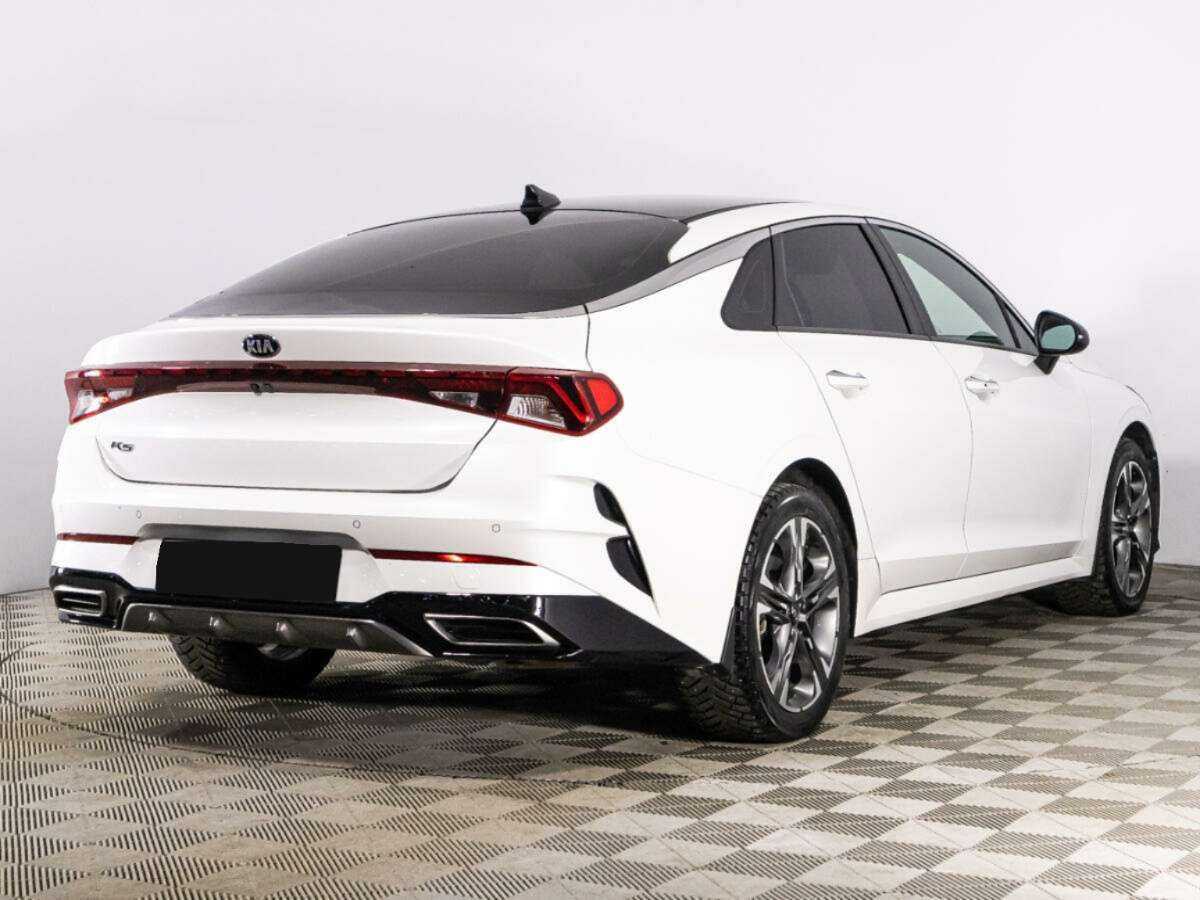 Kia K5 2021 года с пробегом. Фото: #3