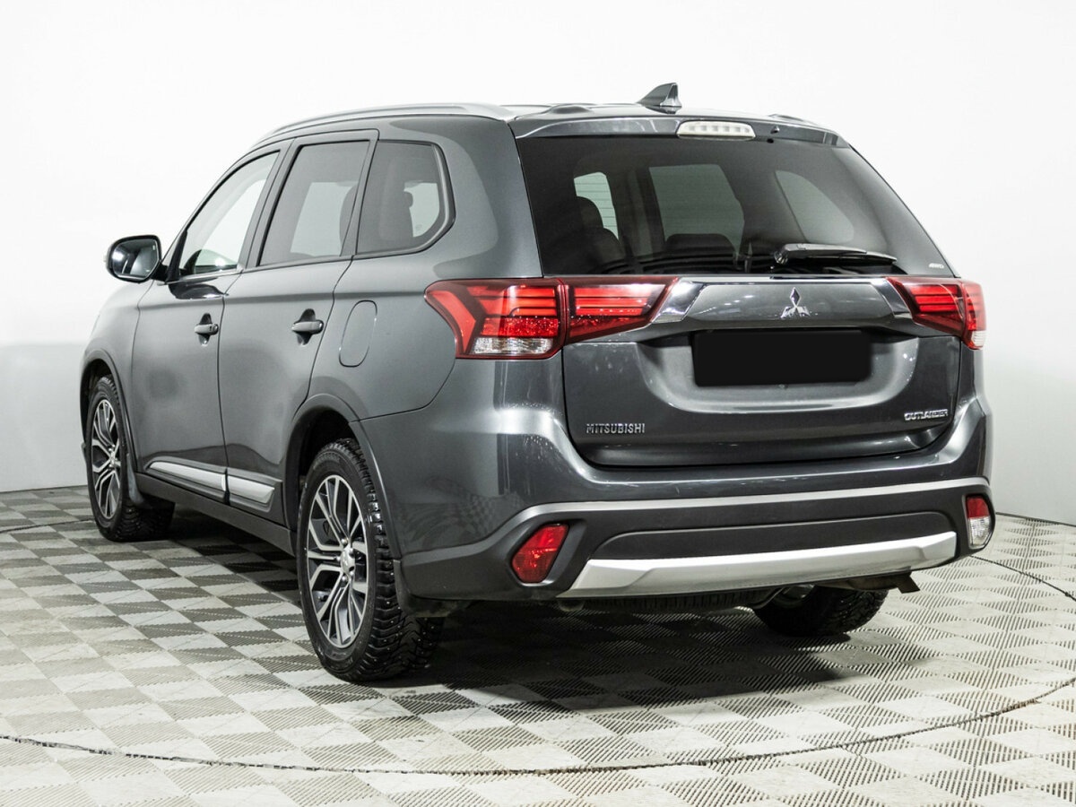 Mitsubishi Outlander 2017 года с пробегом. Фото: #6