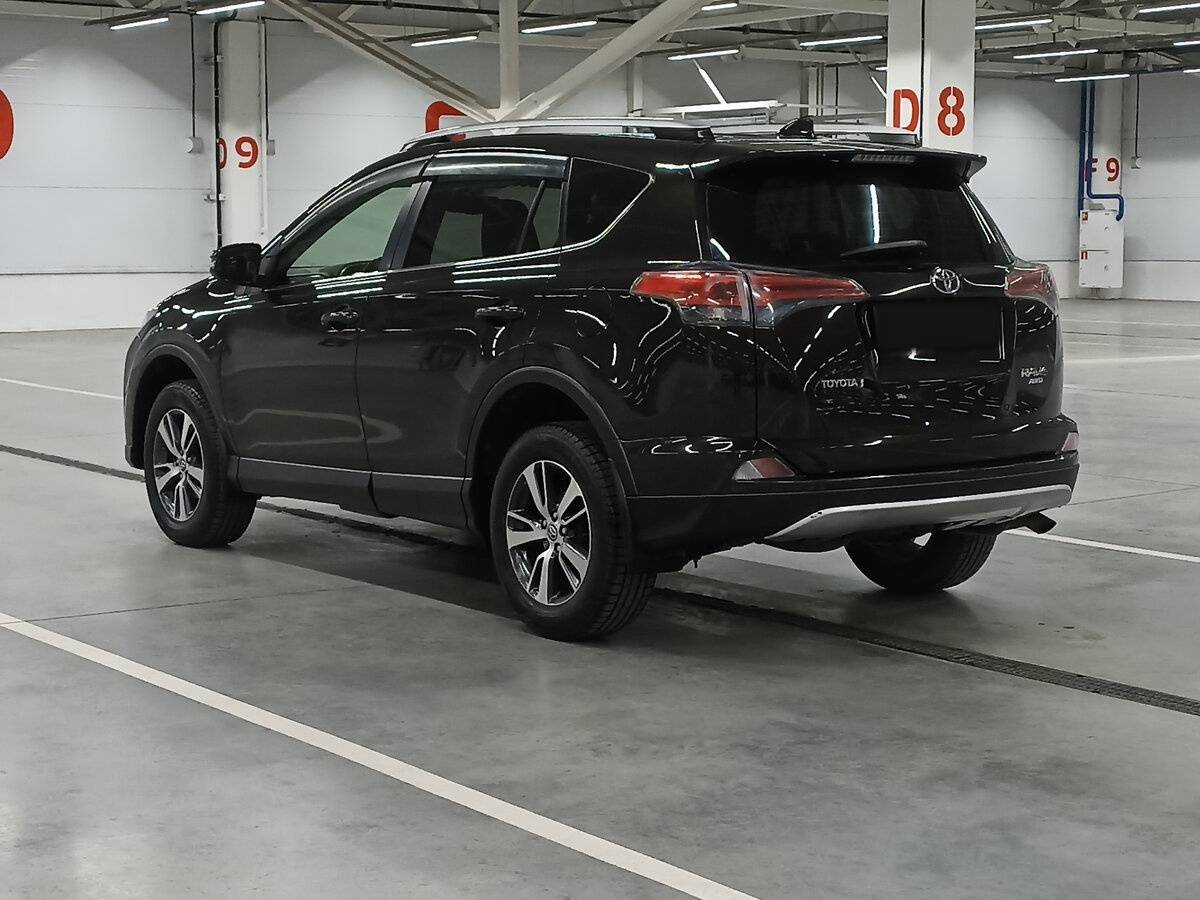 Toyota RAV4 2016 года с пробегом. Фото: #6