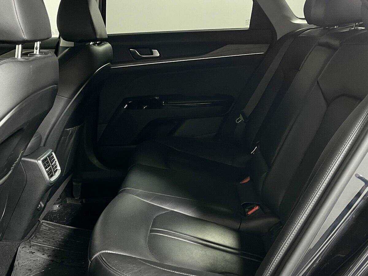 Kia K5 2021 года с пробегом. Фото: #7