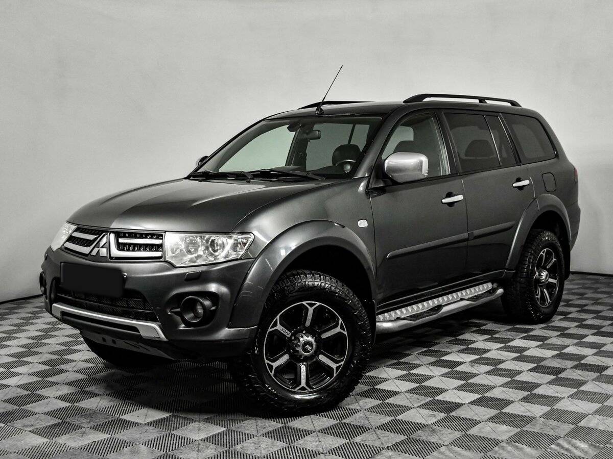 Mitsubishi Pajero Sport 2013 года с пробегом. Фото: #0