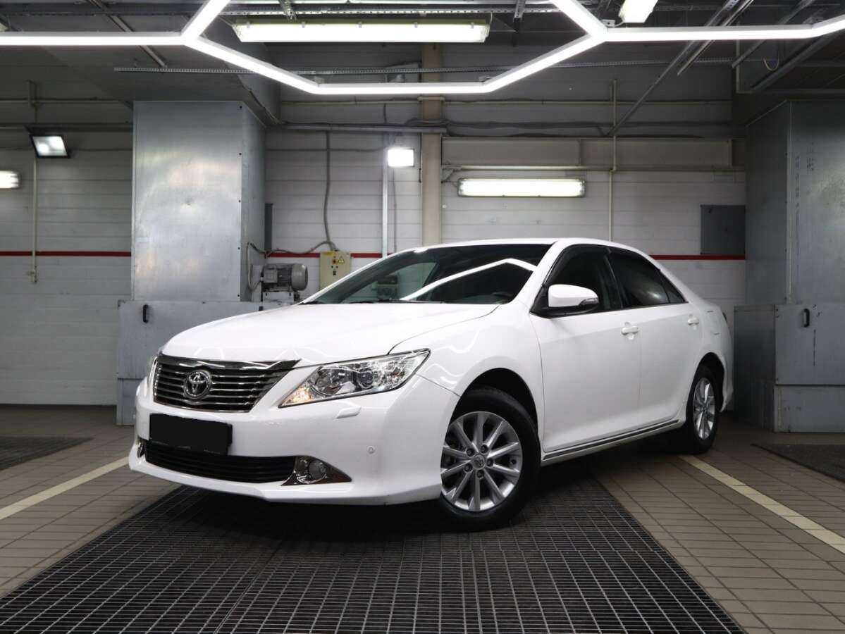 Toyota Camry 2013 года с пробегом. Фото: #0