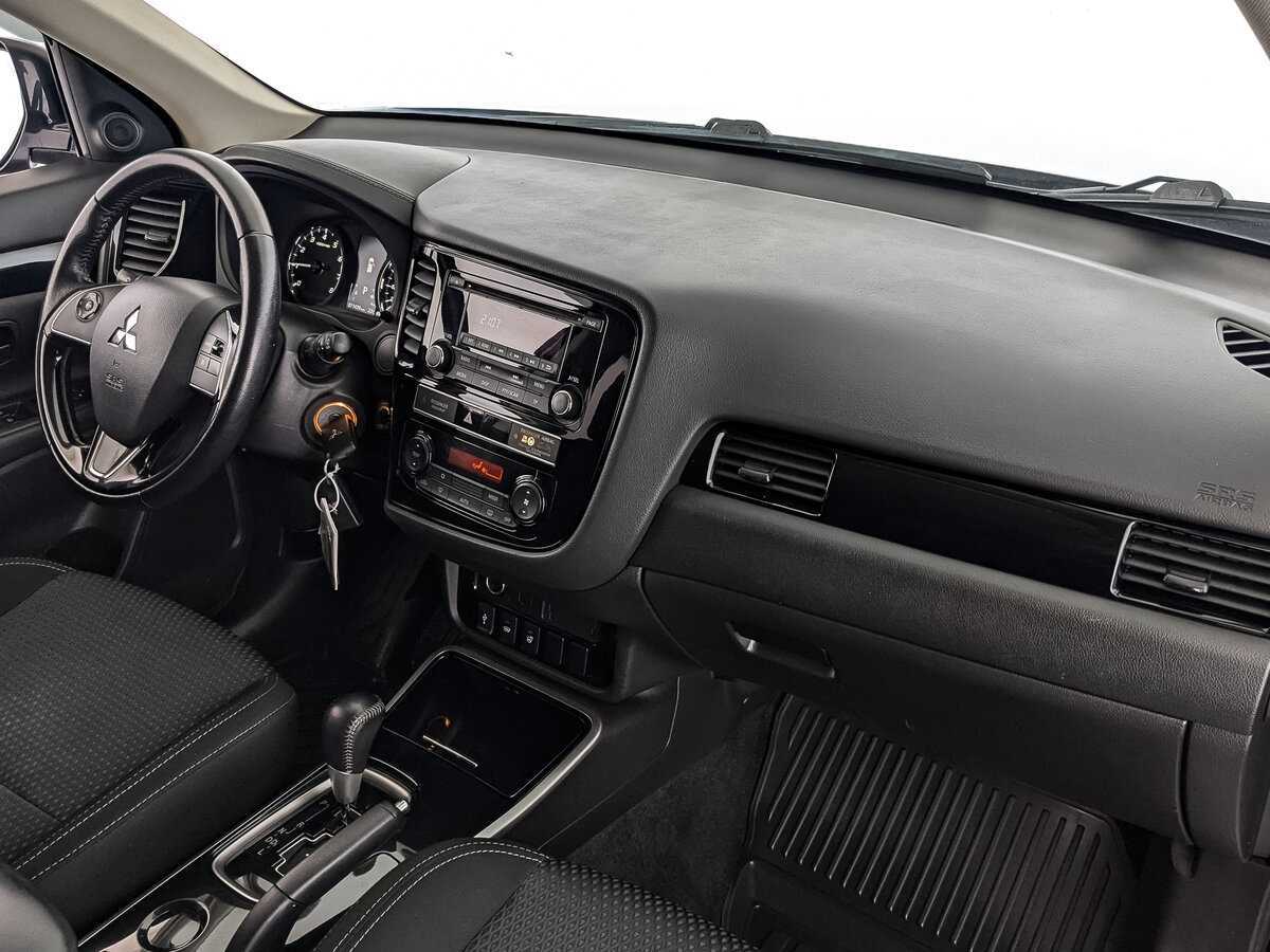 Mitsubishi Outlander 2019 года с пробегом. Фото: #12
