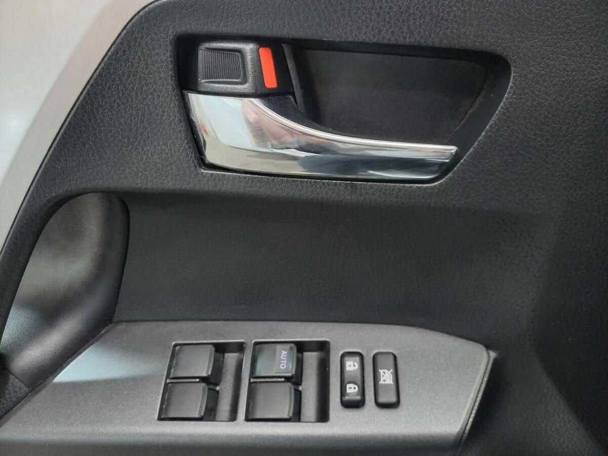 Toyota RAV4 2018 года с пробегом. Фото: #14