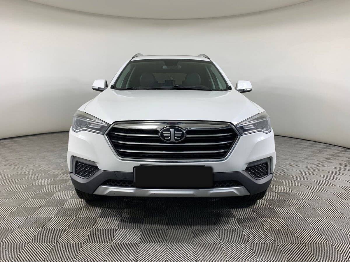 FAW Besturn X80 2018 года с пробегом. Фото: #1