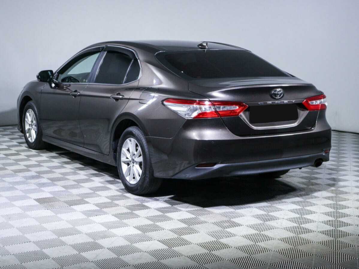 Toyota Camry 2020 года с пробегом. Фото: #6