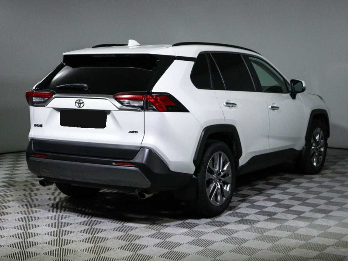Toyota RAV4 2020 года с пробегом. Фото: #4