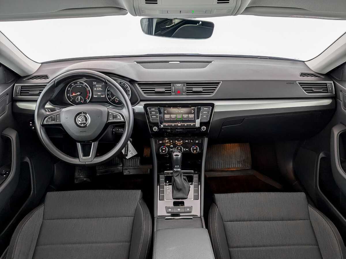 Skoda Superb 2019 года с пробегом. Фото: #11