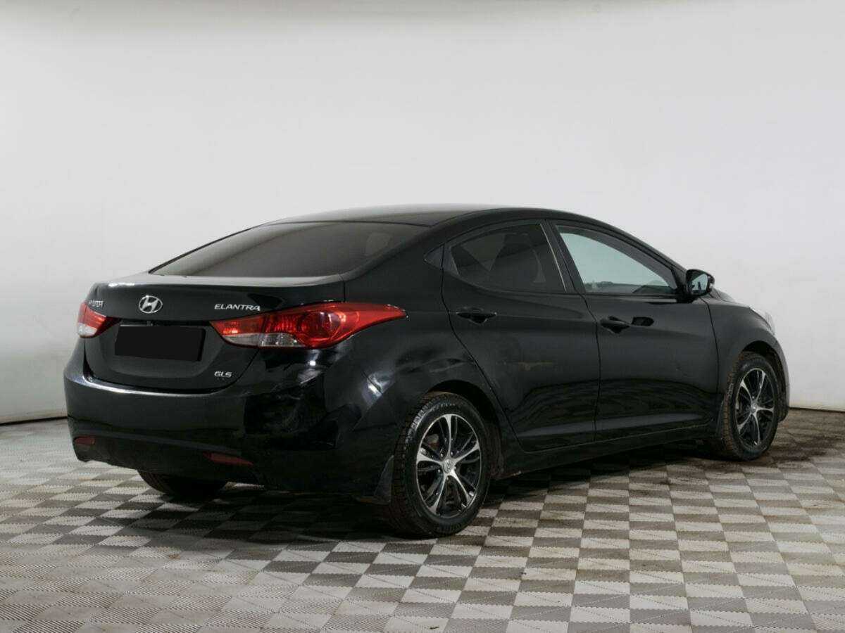 Hyundai Elantra 2012 года с пробегом. Фото: #4