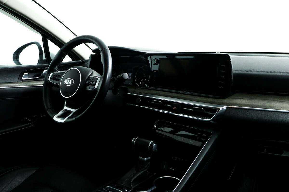 Kia K5 2021 года с пробегом. Фото: #8