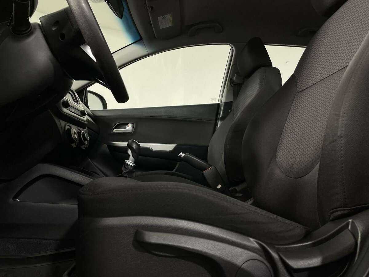 Kia Rio 2013 года с пробегом. Фото: #9