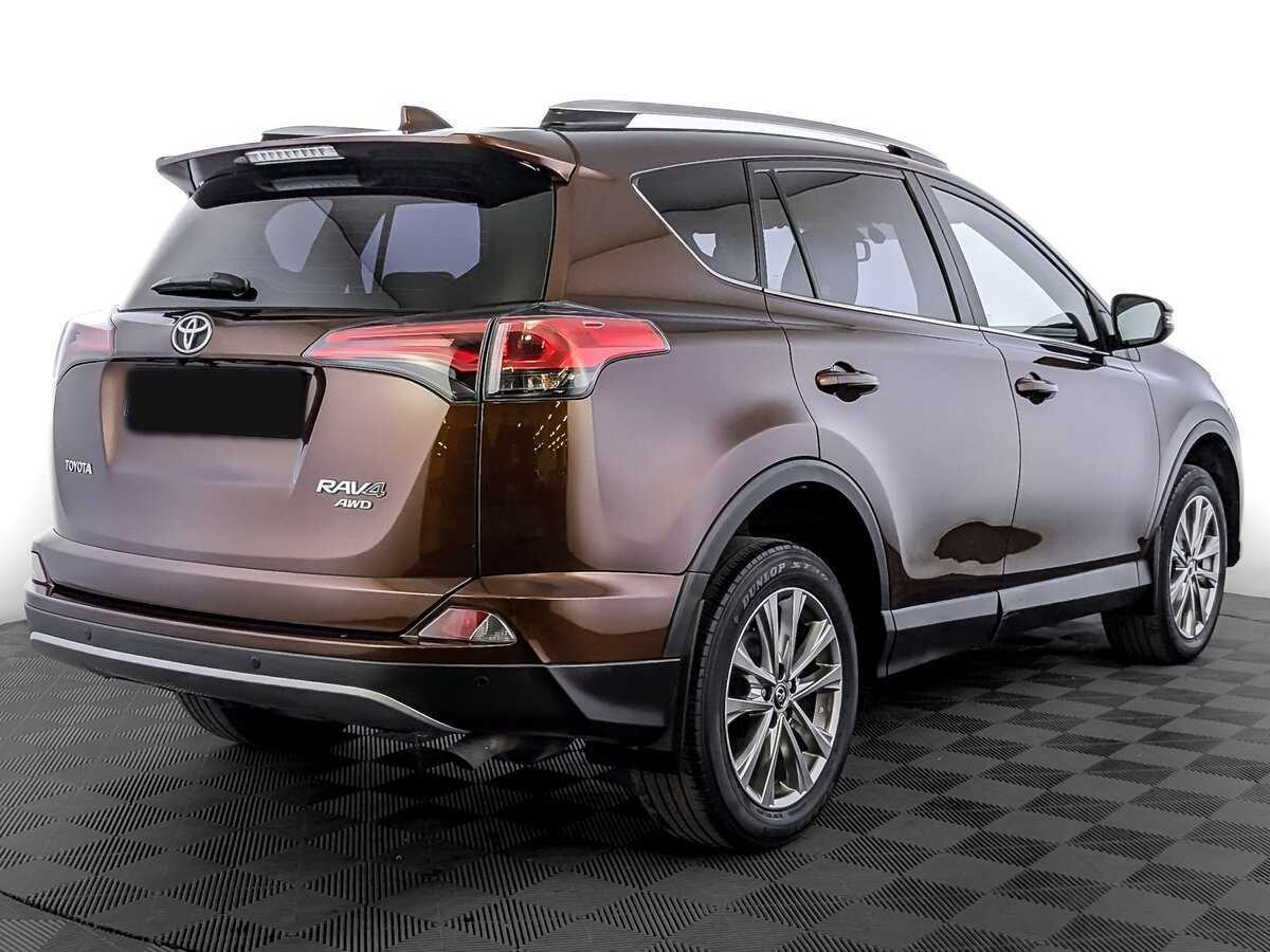 Toyota RAV4 2017 года с пробегом. Фото: #4