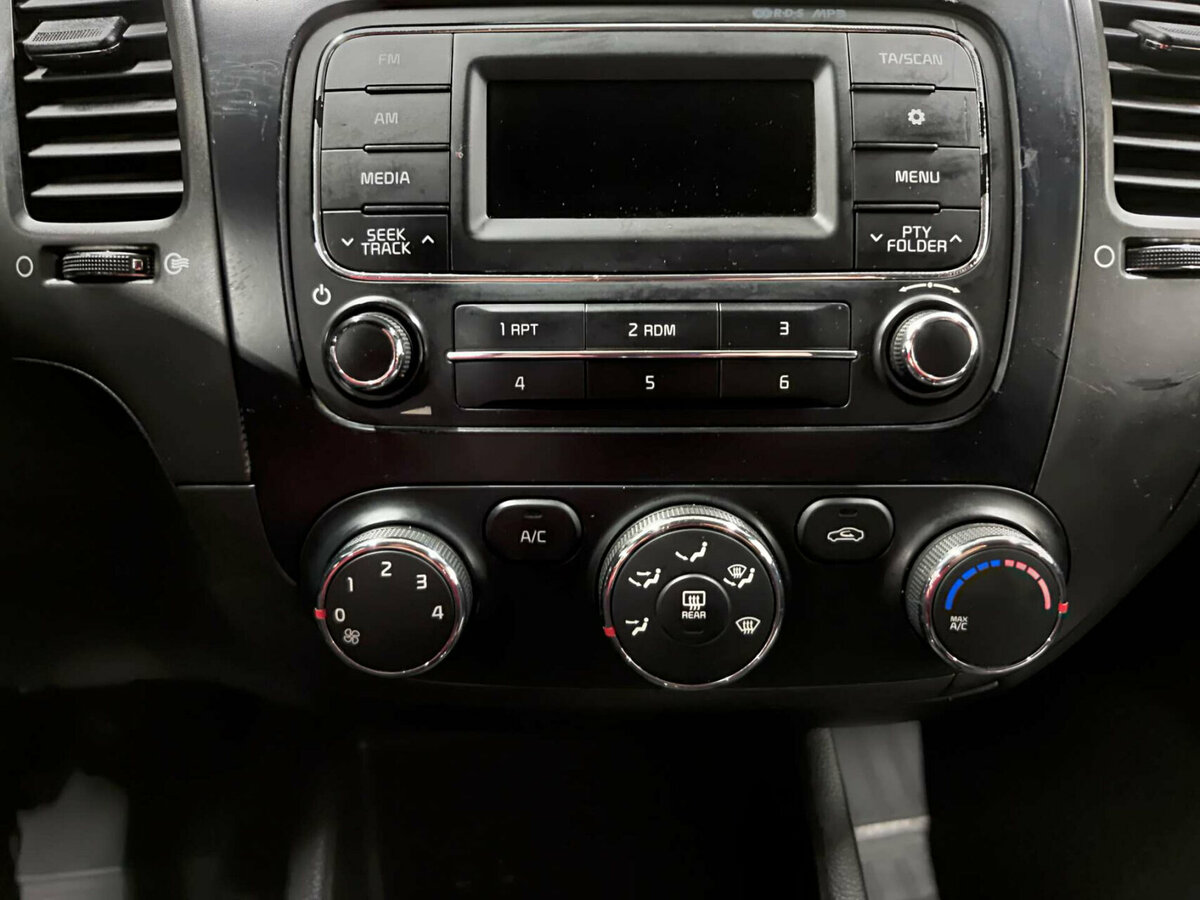 Kia Cerato 2013 года с пробегом. Фото: #14