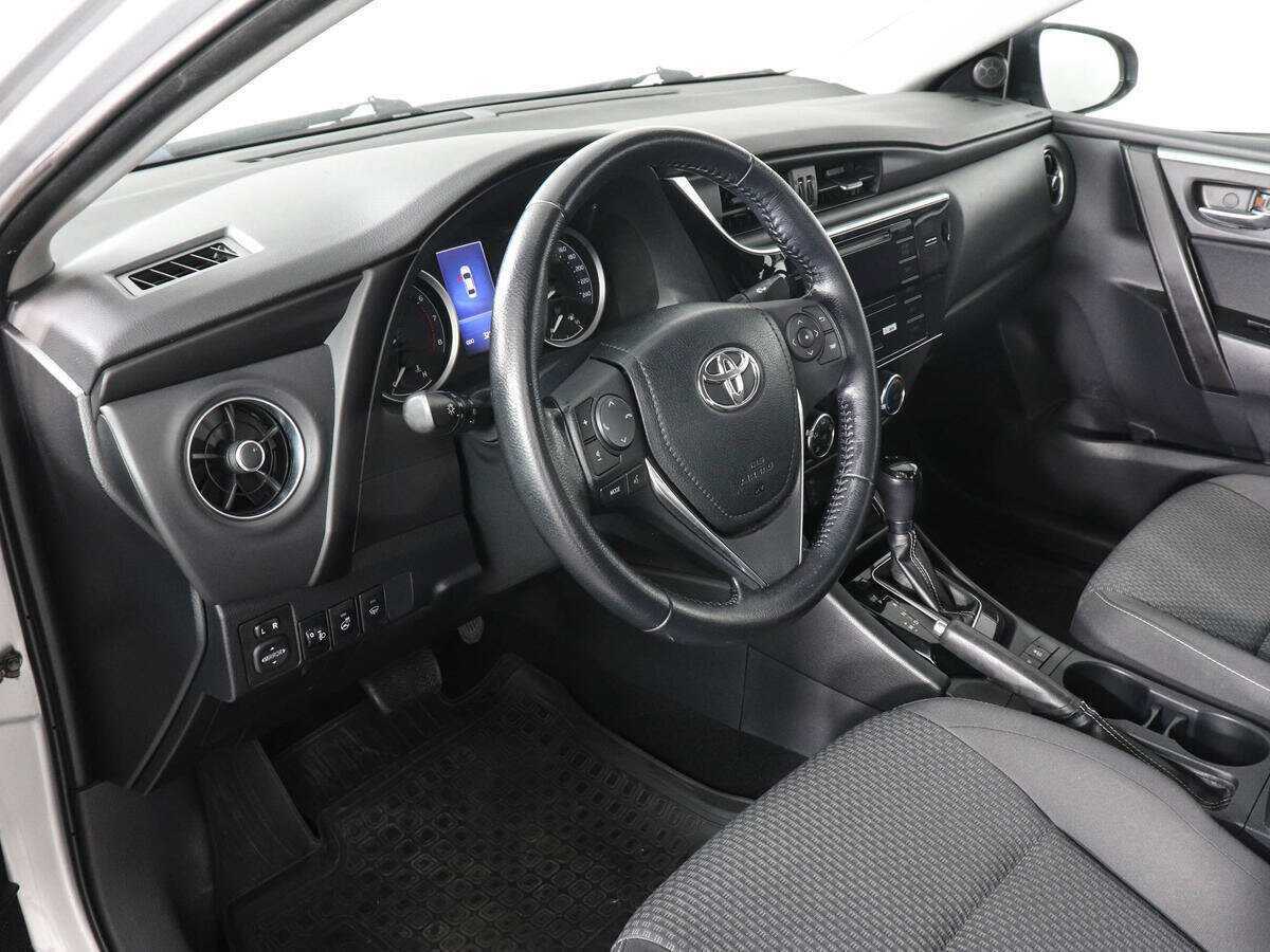 Toyota Corolla 2017 года с пробегом. Фото: #8