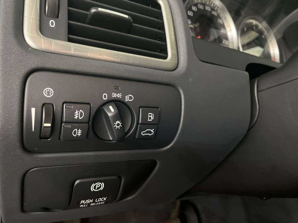 Volvo XC70 2012 года с пробегом. Фото: #13