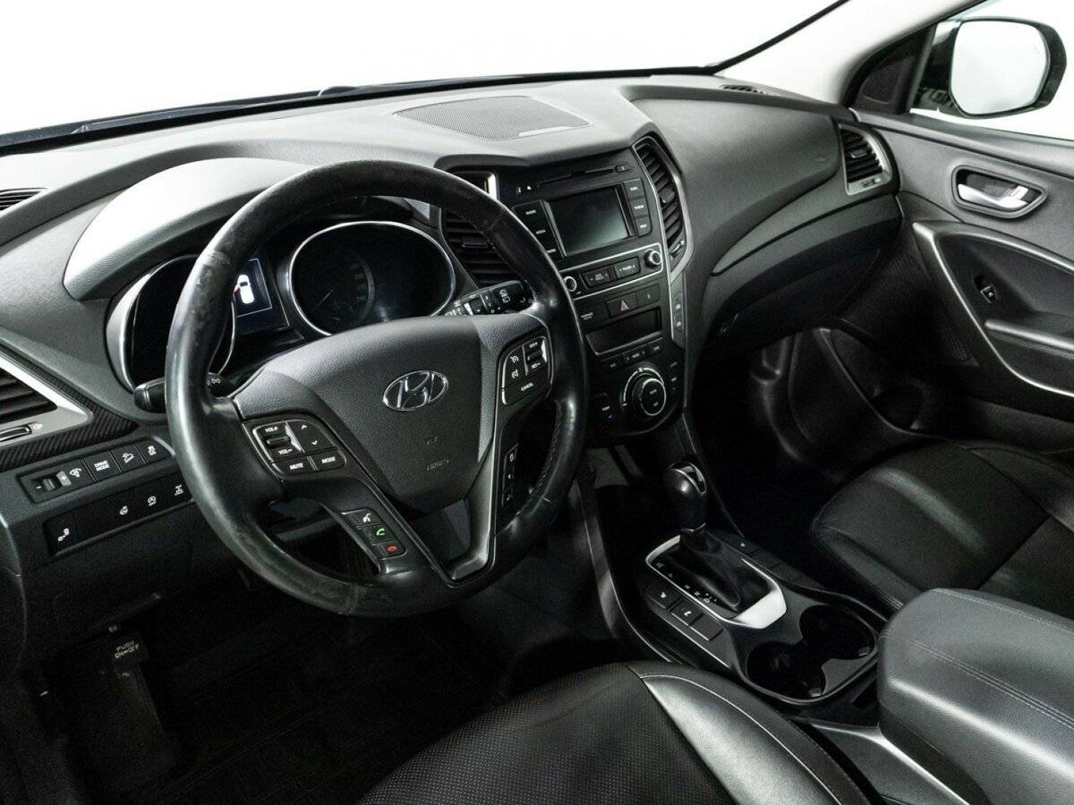 Hyundai Santa Fe 2017 года с пробегом. Фото: #10