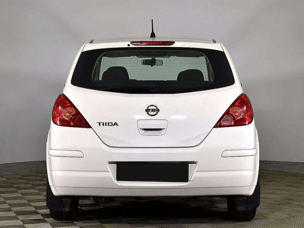 Nissan Tiida 2013 года с пробегом. Фото: #3