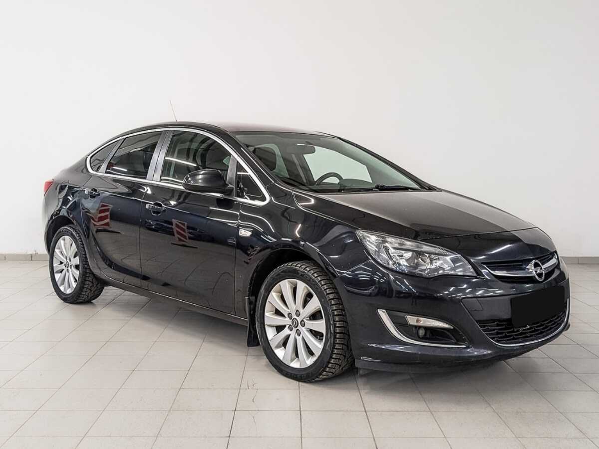 Opel Astra 2014 года с пробегом. Фото: #2