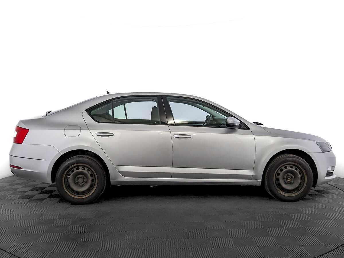 Skoda Octavia 2018 года с пробегом. Фото: #3