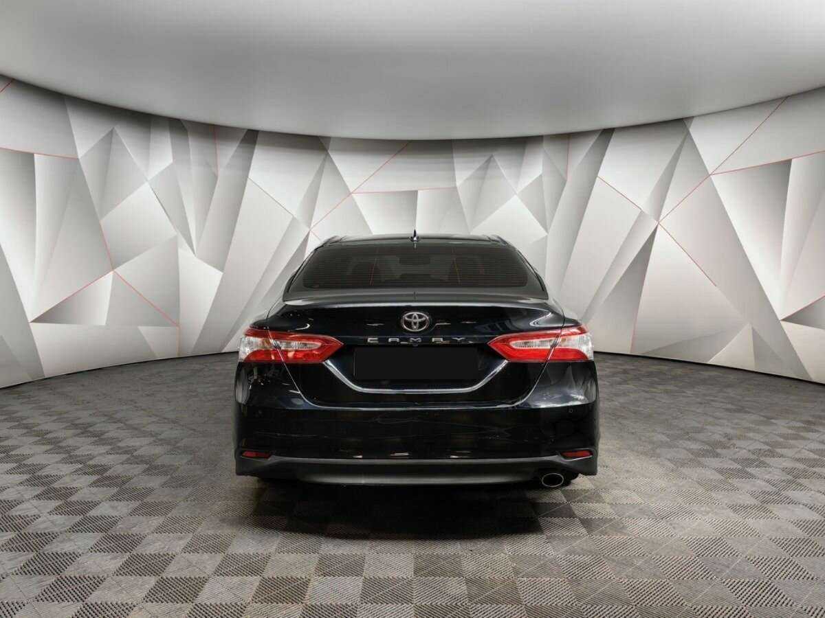 Toyota Camry 2019 года с пробегом. Фото: #7