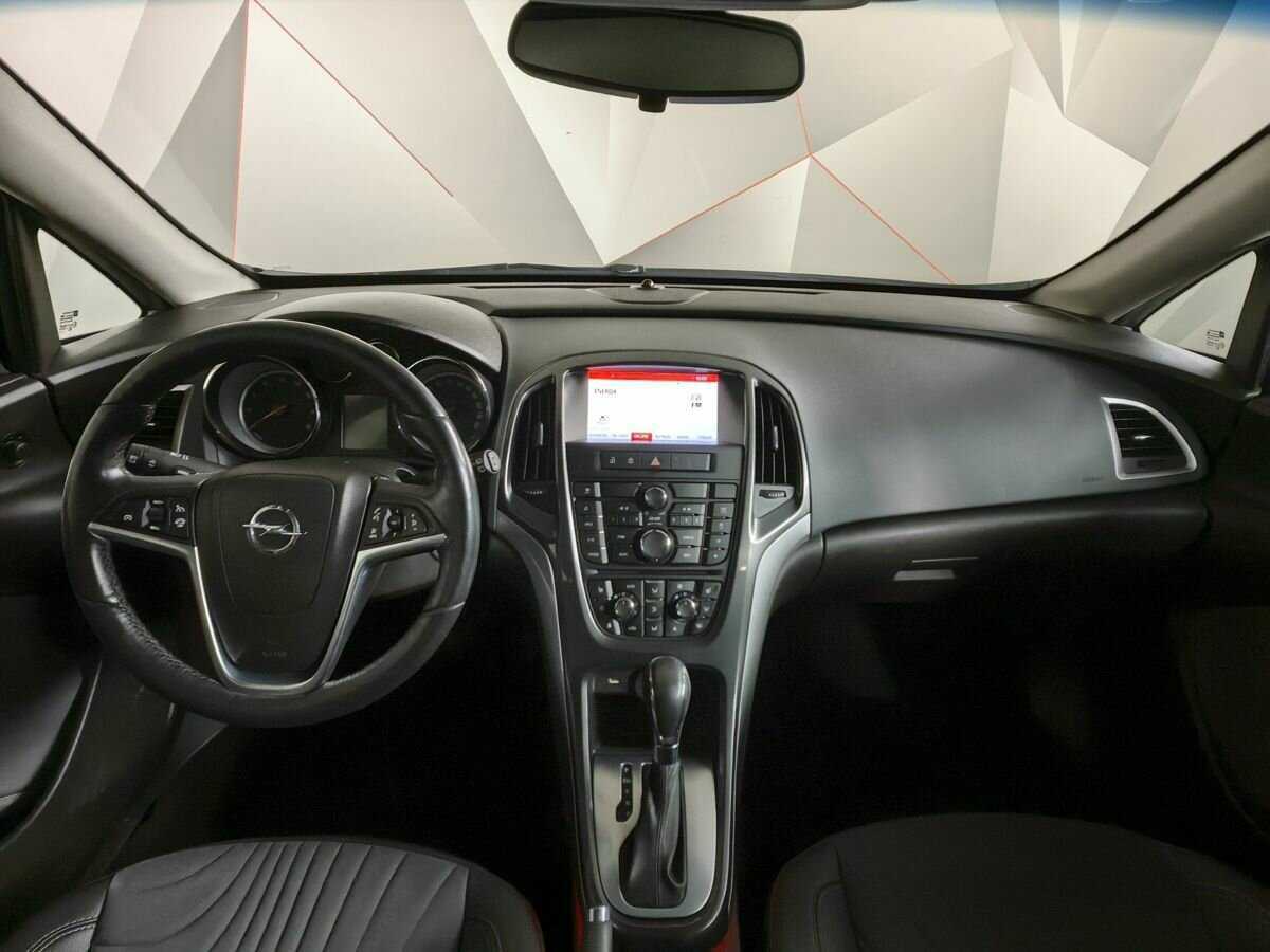 Opel Astra 2014 года с пробегом. Фото: #9