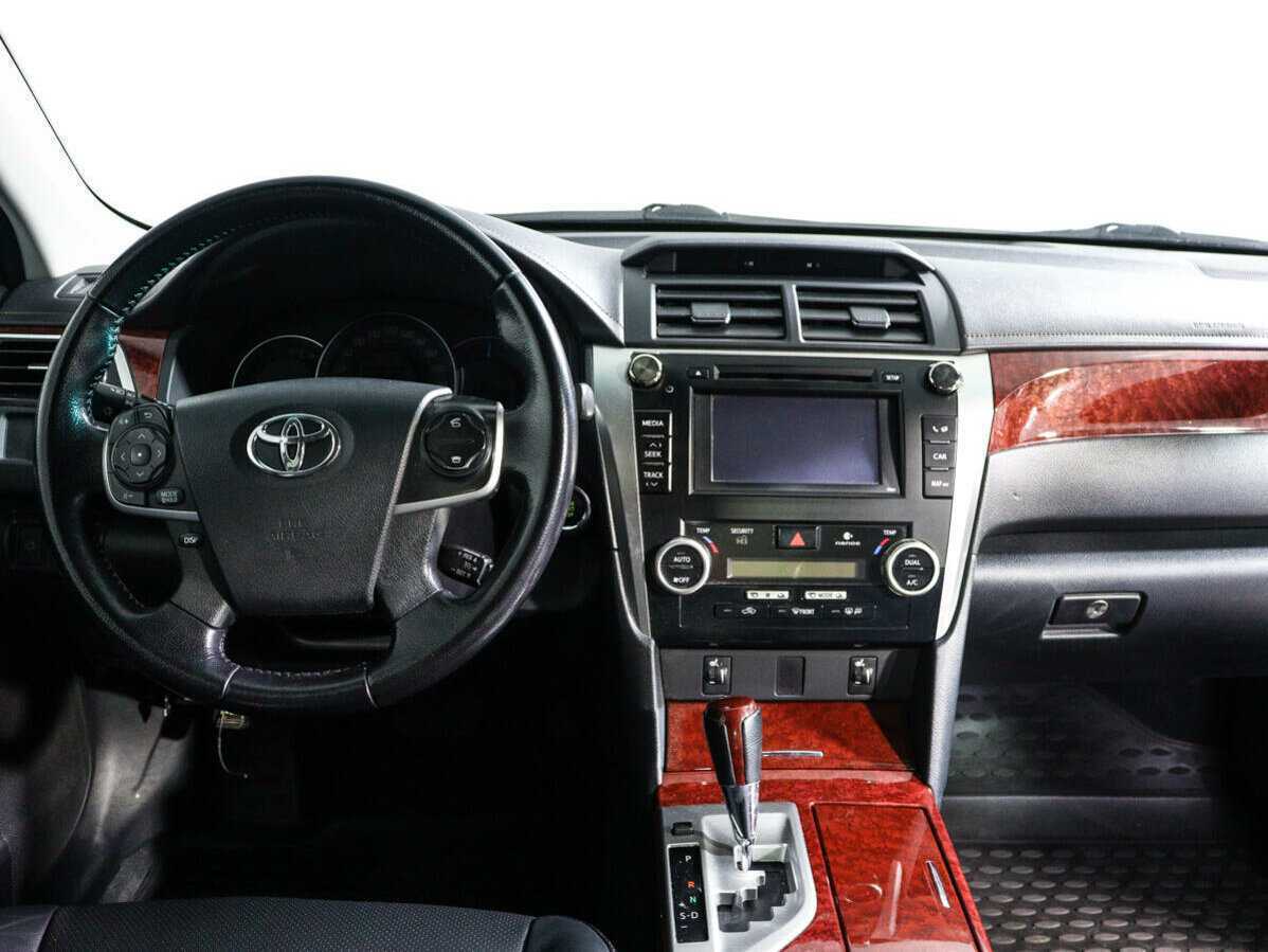 Toyota Camry 2014 года с пробегом. Фото: #11