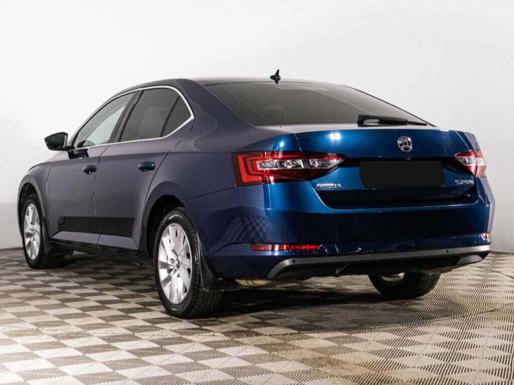 Skoda Superb 2018 года с пробегом. Фото: #6