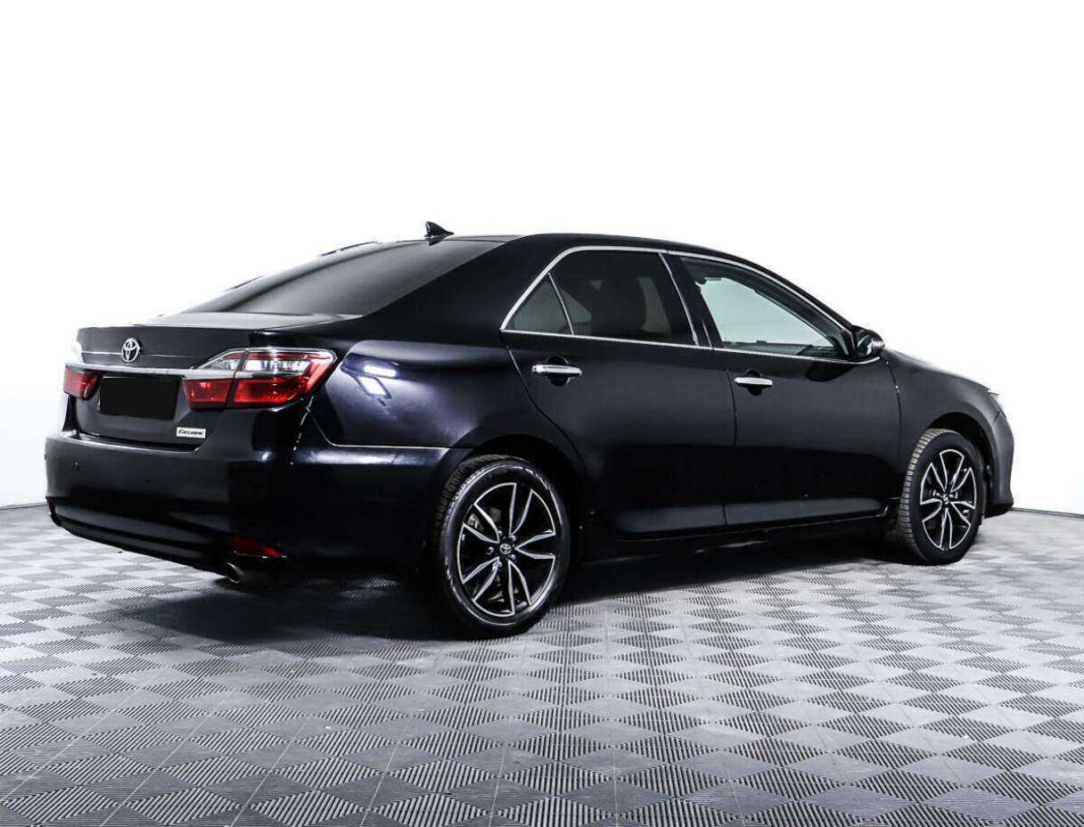 Toyota Camry 2017 года с пробегом. Фото: #4