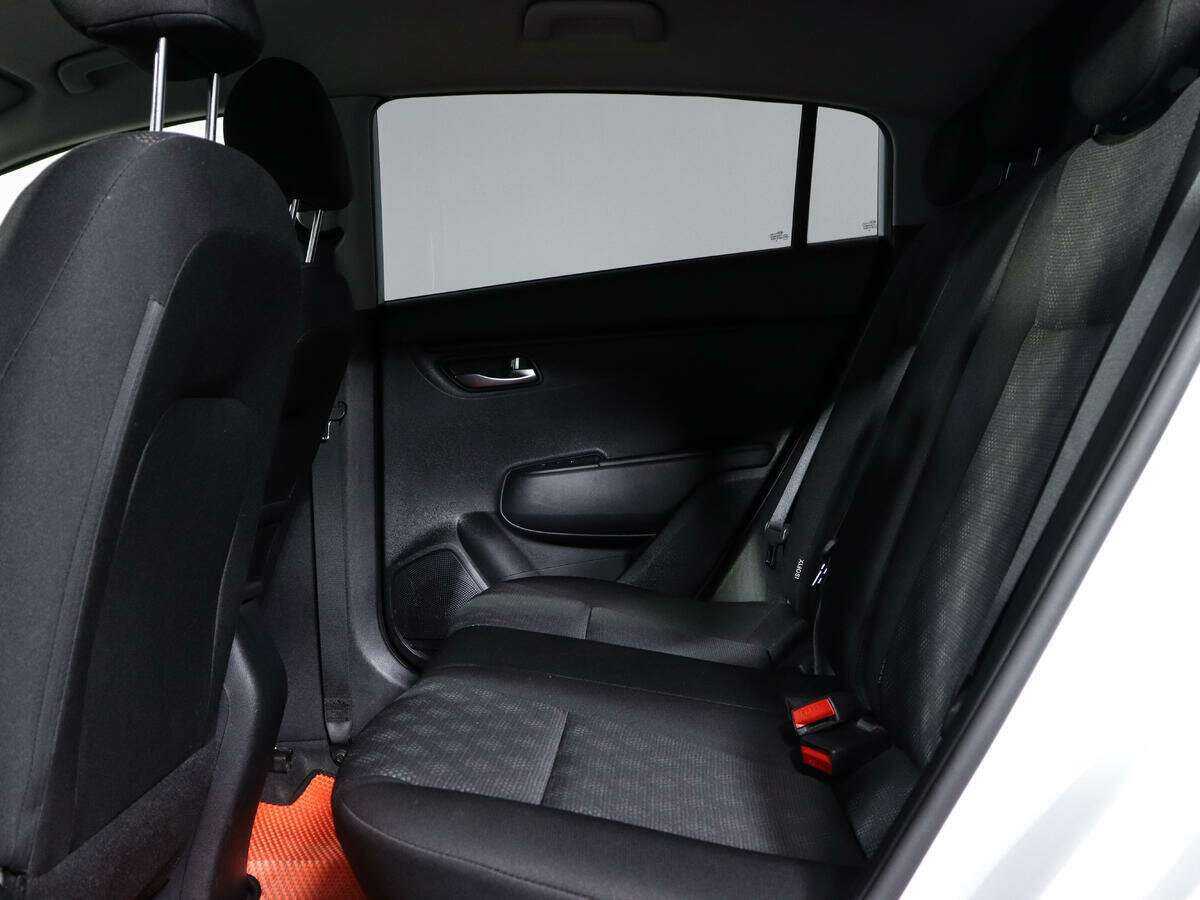 Kia Rio 2019 года с пробегом. Фото: #9