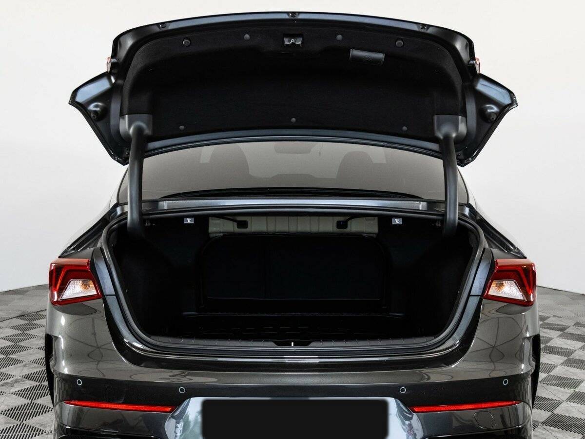 Kia K5 2020 года с пробегом. Фото: #28