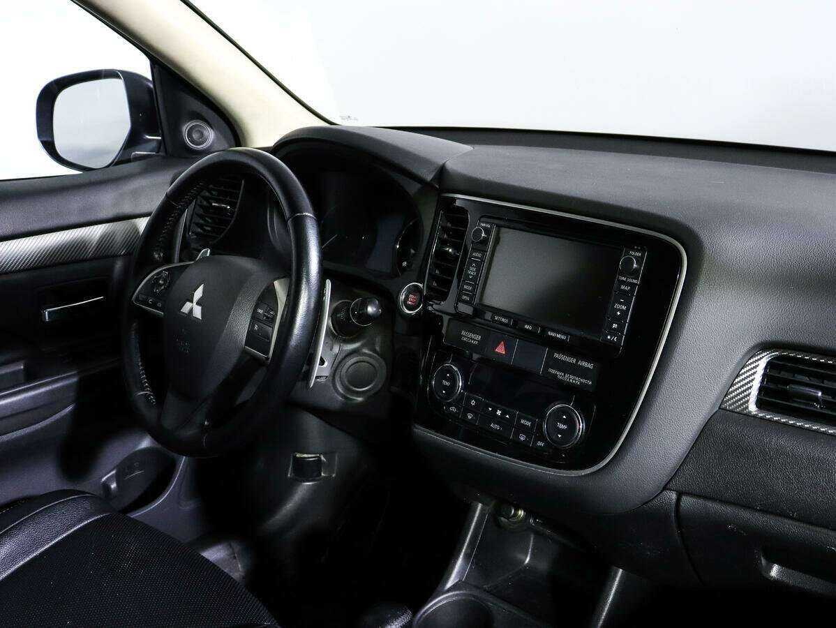 Mitsubishi Outlander 2013 года с пробегом. Фото: #5