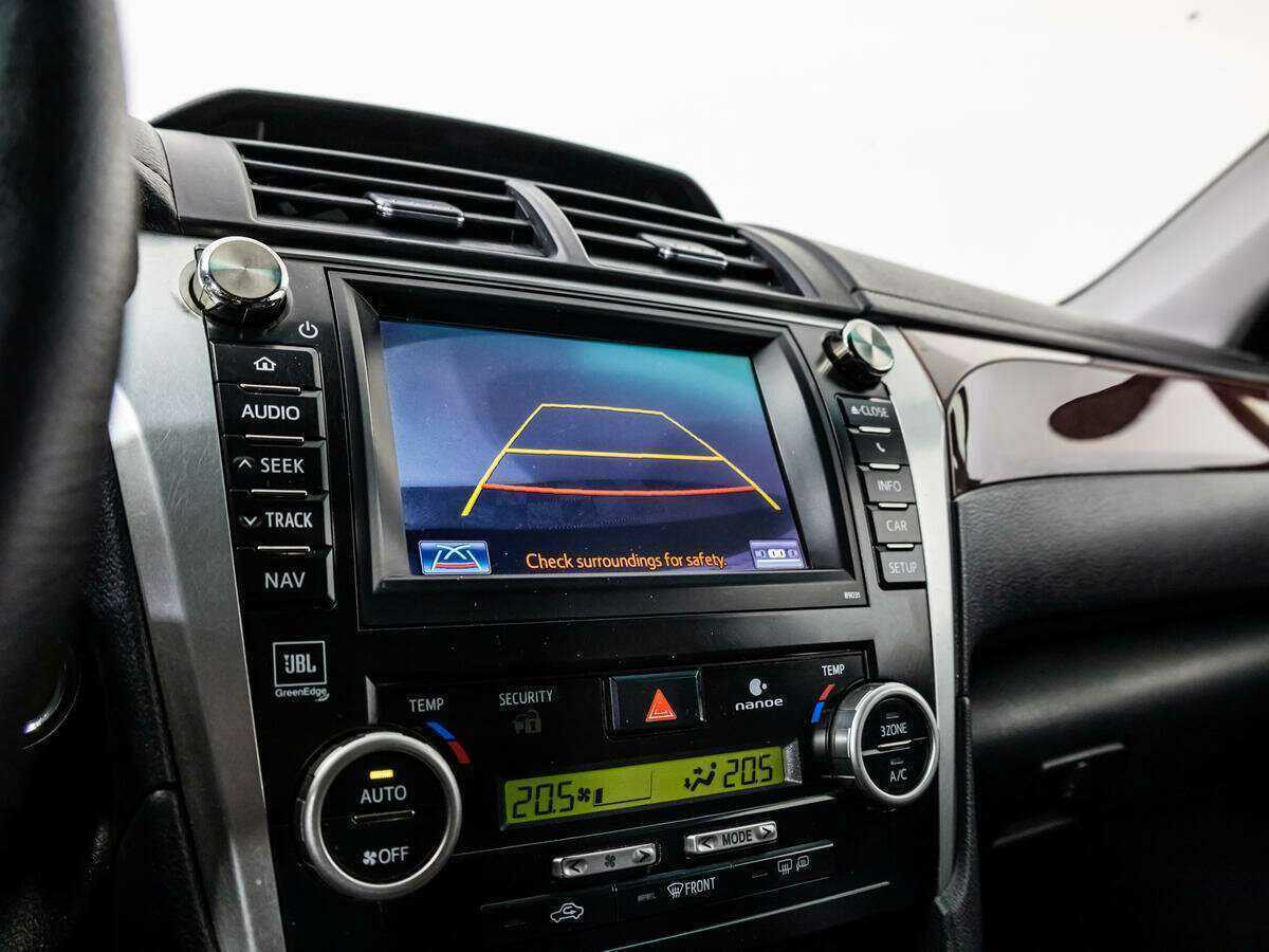 Toyota Camry 2013 года с пробегом. Фото: #14