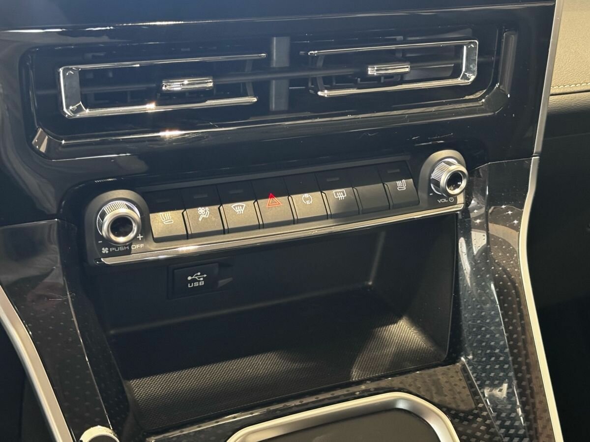 Haval M6 2024 года с пробегом. Фото: #20