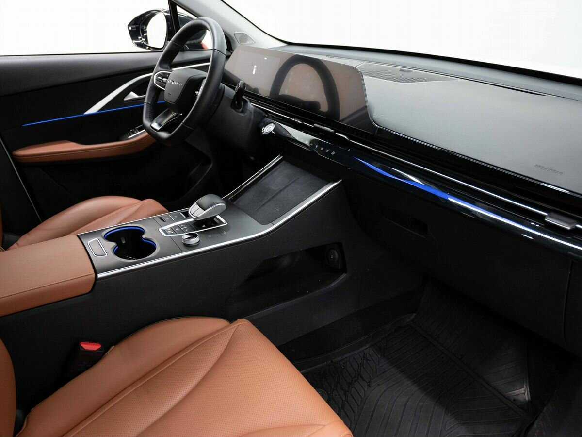 OMODA C5 2022 года с пробегом. Фото: #10