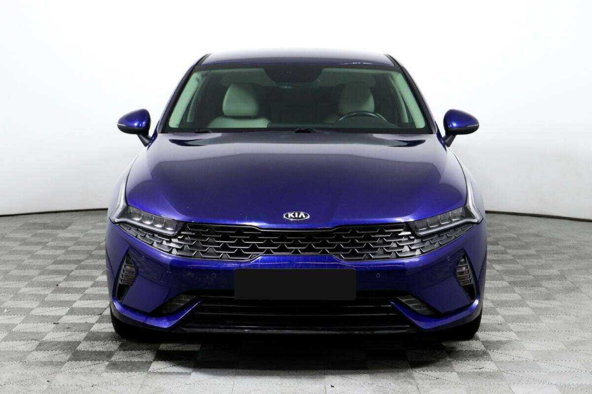 Kia K5 2021 года с пробегом. Фото: #1