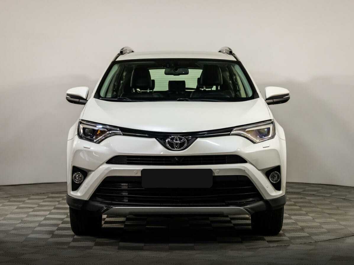 Toyota RAV4 2015 года с пробегом. Посмотреть фото