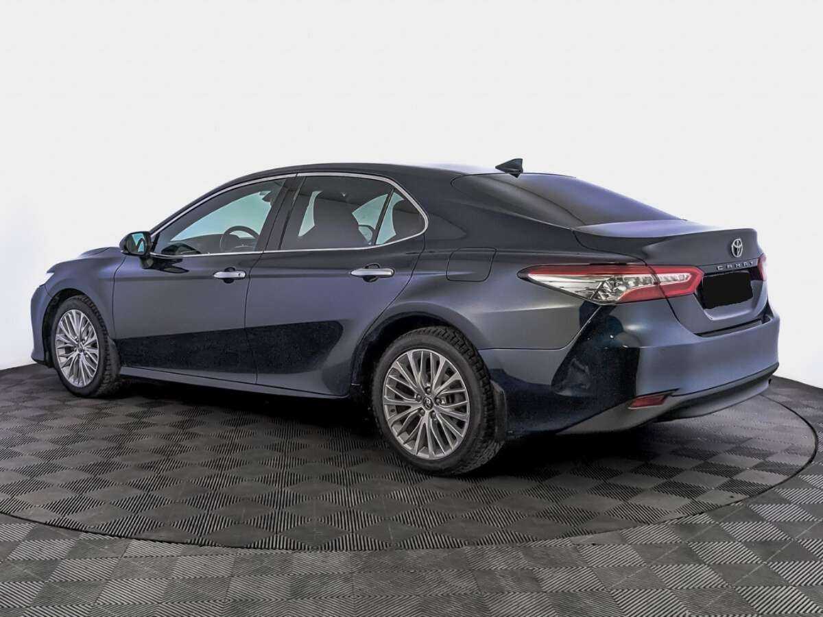 Toyota Camry 2018 года с пробегом. Фото: #6