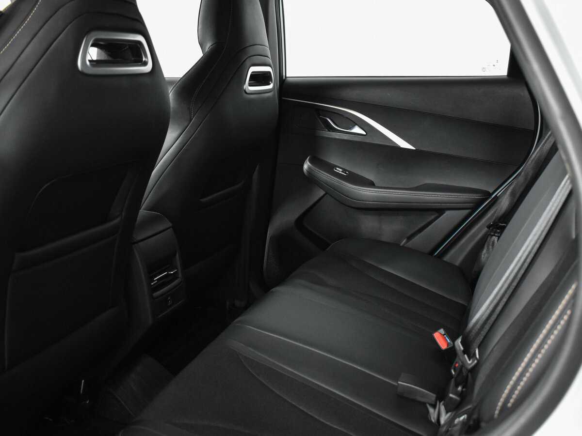 OMODA C5 2022 года с пробегом. Фото: #13