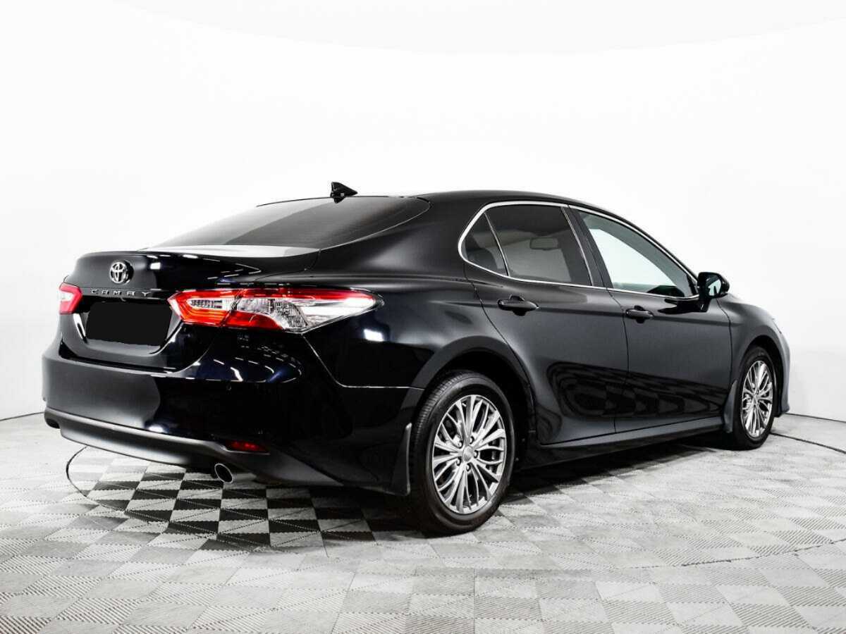 Toyota Camry 2021 года с пробегом. Фото: #4
