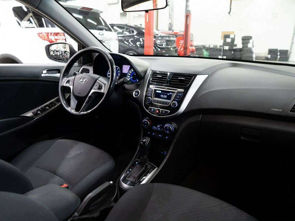 Hyundai Solaris 2015 года с пробегом. Фото: #15