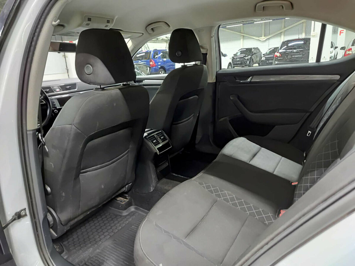 Skoda Superb 2016 года с пробегом. Фото: #11