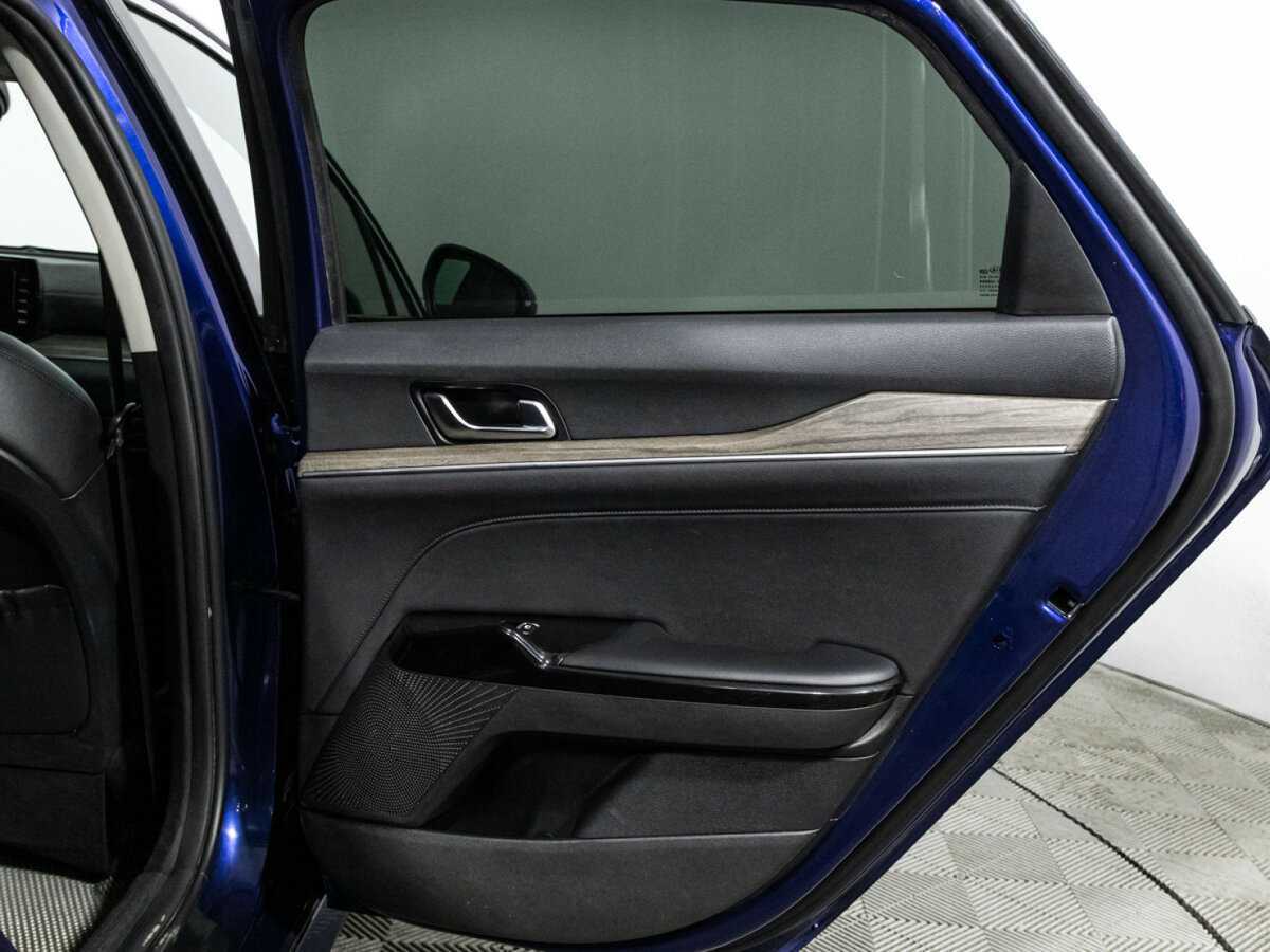 Kia K5 2021 года с пробегом. Фото: #28